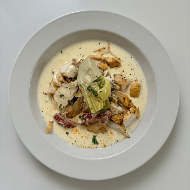 Chicken Shawarma Delight (L).